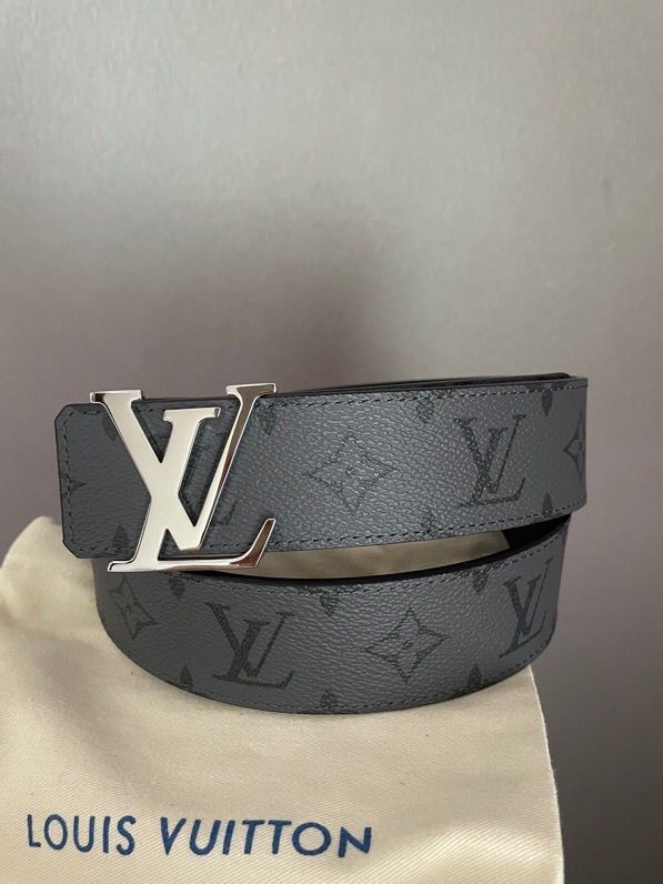 Louis Vuitton Initials Reversible belt with Eclipse Reverse pattern