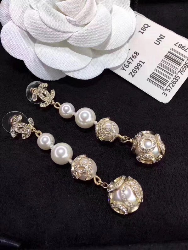 Chanel Earring CSJ90002730