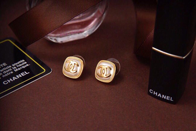 Chanel Earring CSJ00001400