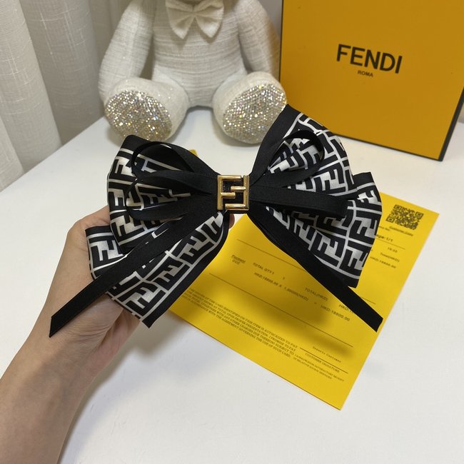 Fendi Hair CSJ60001577