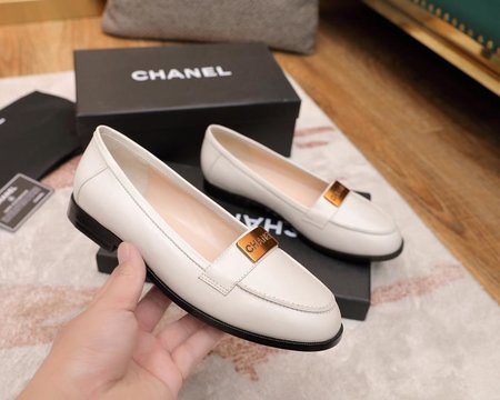 Chanel leather calf shoes