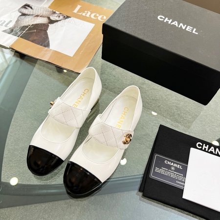 Chanel New small leather shoes