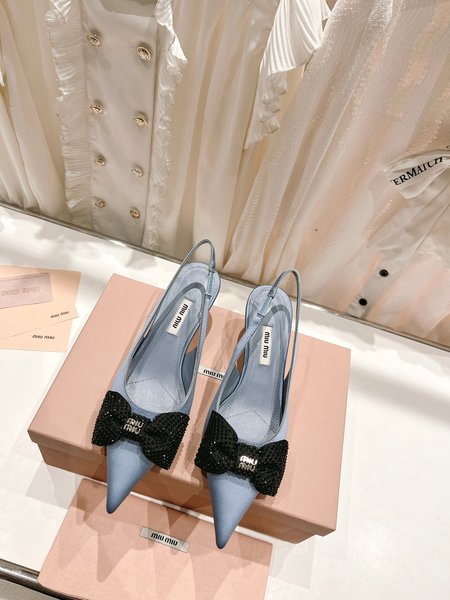 Miu Miu Pointed back rhinestone high-heeled sandals