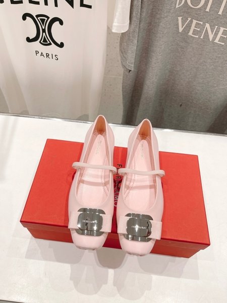 Ferragamo ballet flats