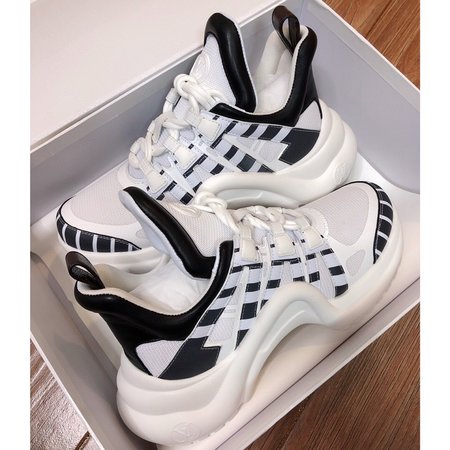 Louis Vuitton The latest sports shoes daddy shoes