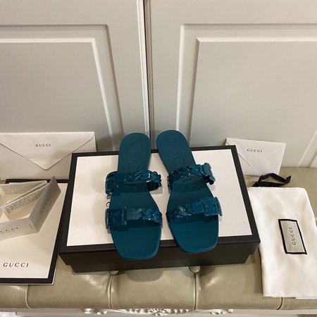 Gucci New slippers