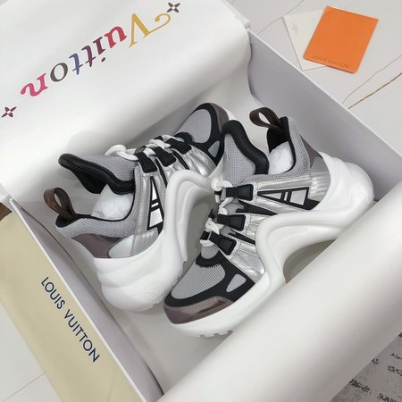 Louis Vuitton The latest sports shoes daddy shoes