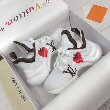 Louis Vuitton The latest sports shoes daddy shoes