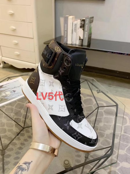 Louis Vuitton sports shoes