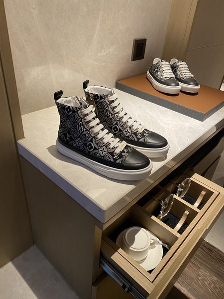 Louis Vuitton Frontrow Stellar sneakers