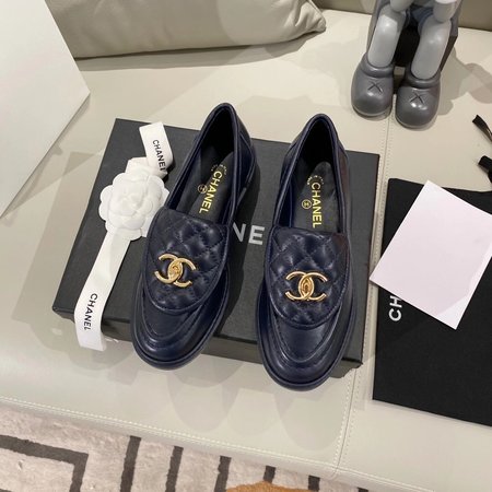 Chanel Lingge Loafers Logo