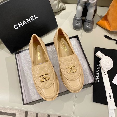 Chanel Lingge Loafers Logo