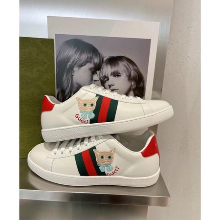 Gucci Casual sneakers flat bottom