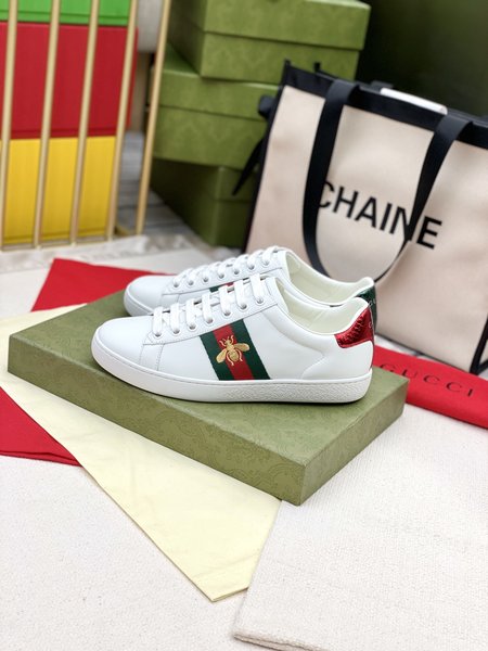 Gucci Classic bee sneakers