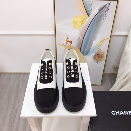 Chanel Women s shoes platform loafers cowhide / patent leather sheepskin inner heel height 4.5cm