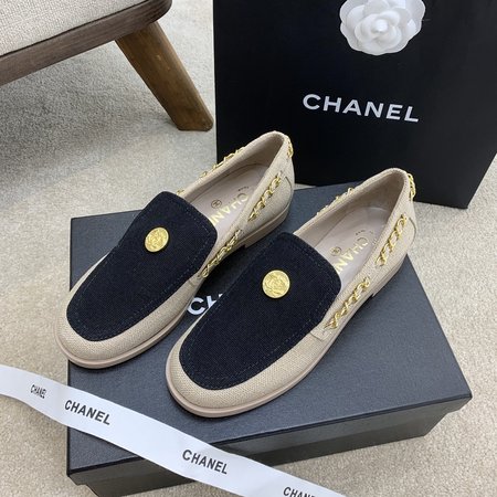 Chanel Classic chain Loafer