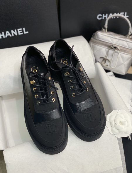 Chanel CC lace-up platform loafers