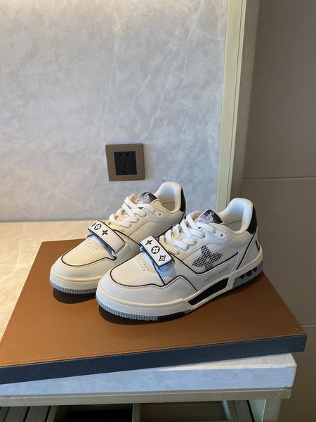 Louis Vuitton Transparent PVC sneakers