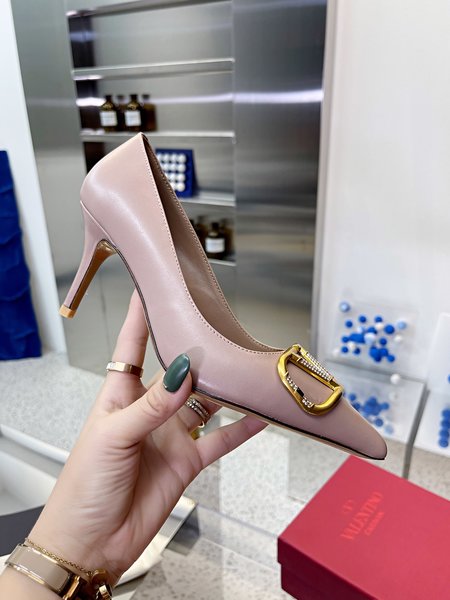 Valentino counter classic high heels