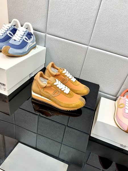 Loewe New casual sports shoes for early spring