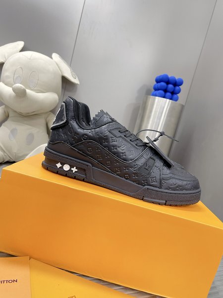 Louis Vuitton Baby Virgin Abloh sneakers