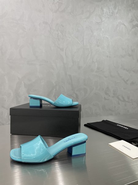 Chanel patent leather jelly sandals