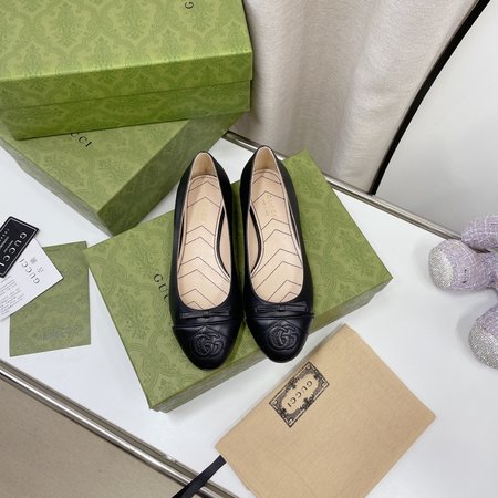 Gucci raw leather mid heels