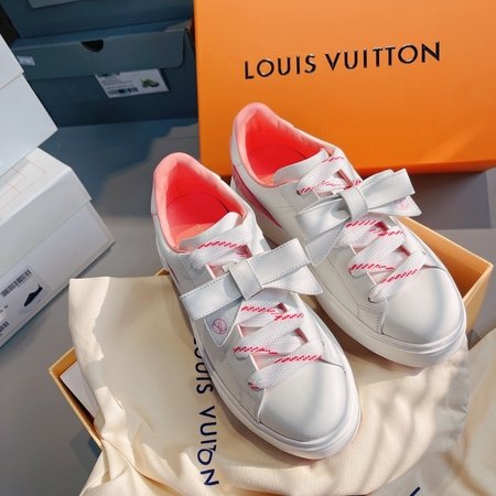 Louis Vuitton New white shoes