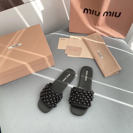 Miu Miu 
