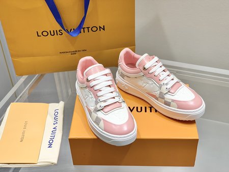 Louis Vuitton LTime out macaron white shoes