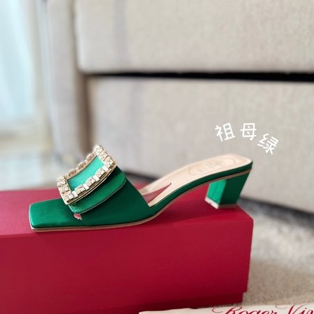 Roger Vivier Comfortable leather sandals