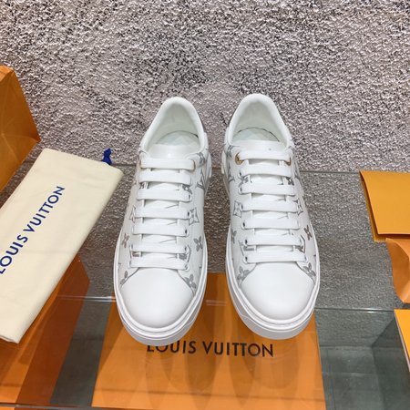 Louis Vuitton 1:1 perfect reproduction