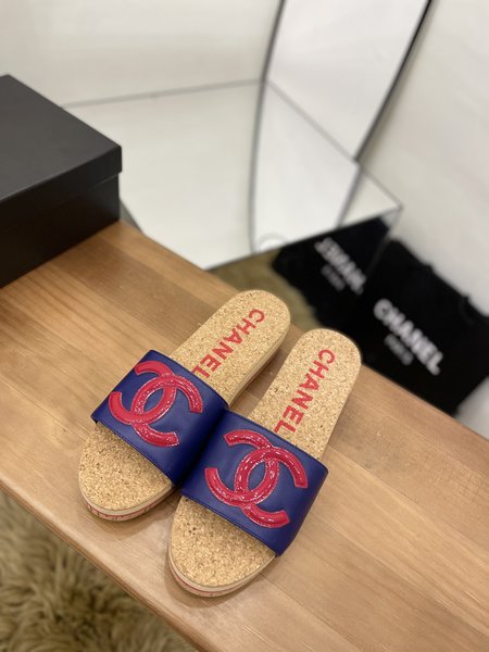 Chanel clogs