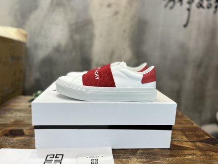 Givenchy Graffiti sneakers, couple models, casual shoes, flat shoes