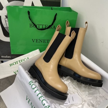 Bottega Veneta British style knight chimney boots