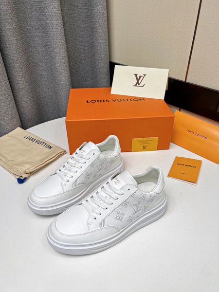 Louis Vuitton Casual shoes