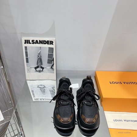 Louis Vuitton Arch Light sneakers