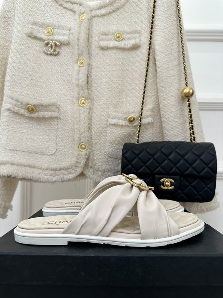 Chanel round buckle cross strap slippers