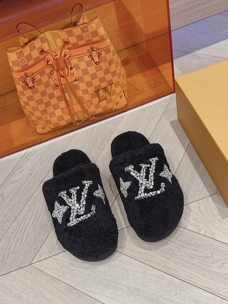 Louis Vuitton Sheep wool hand-sewn wool slippers with Swarovski crystal diamond buttons